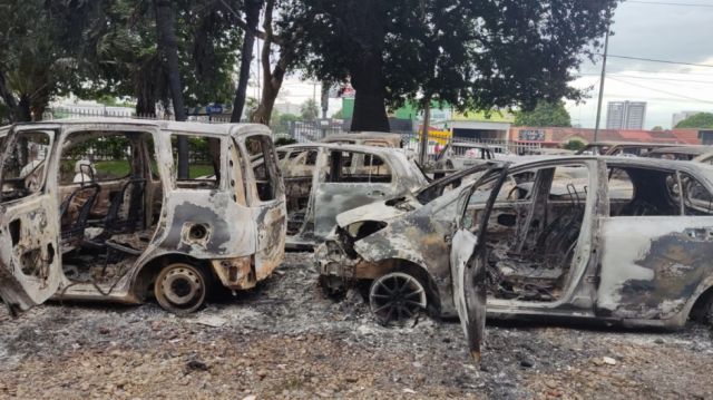Tras una noche de fuego, Santa Cruz se prepara para exigir la liberación de Camacho