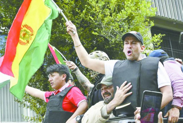 Aprehensión de Camacho: De los “liwi liwis” al silencio "táctico" de Evo