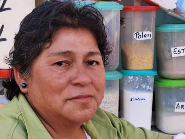Virginia Flores te enseña a tomar agua