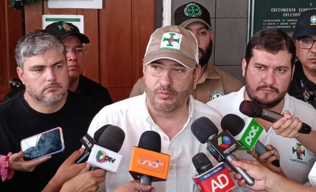 Rómulo Calvo anuncia reunión nacional de cívicos tras encarcelamiento de Camacho