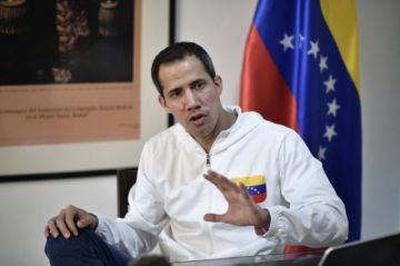 Oposición aprueba la disolución del gobierno de Guaidó