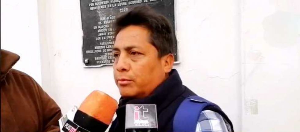 Cívicos de Tarija censuran violencia ejercida por Policías en Santa Cruz