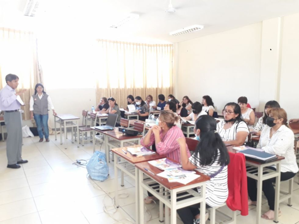 Educación no halla consensos para aplicar la nueva currícula