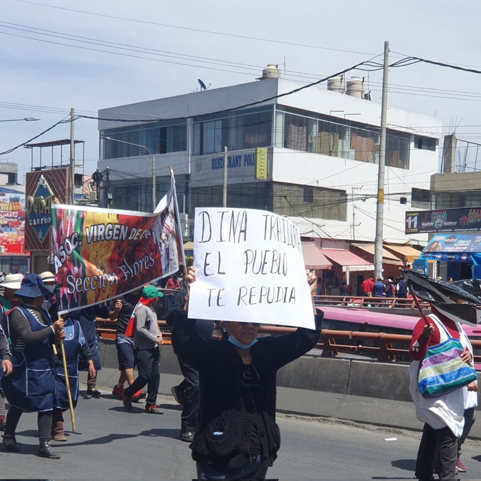 Manifestaciones gubernamentales en Perú no cesan