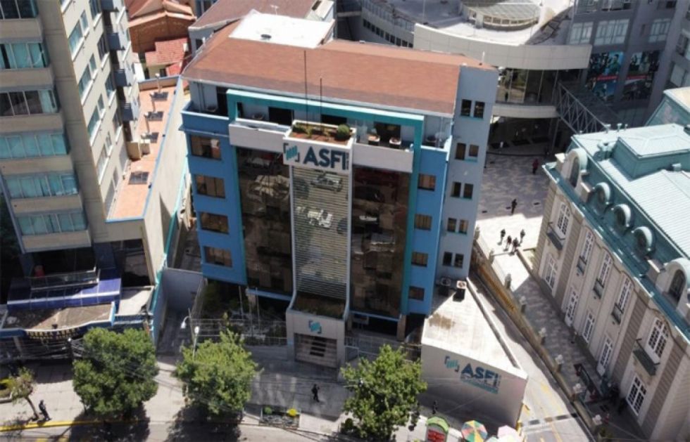 ASFI asegura que cuenta con normativa para regular transacciones electrónicas
