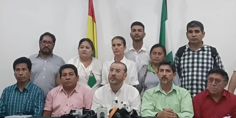 Cívicos anuncian cabildo nacional y piden levantar bloqueos en Santa Cruz