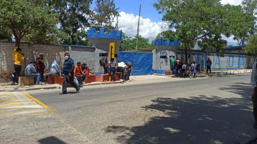 Cuarteles de Tarija llenan sus cupos de jóvenes que buscan cumplir con el servicio militar