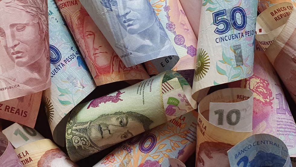 FT: Brasil y Argentina iniciarán preparativos para crear una moneda común