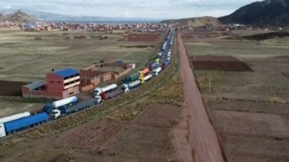 Transporte culpa a Evo de complicar la situación con Perú y por eso no hay ayuda humanitaria