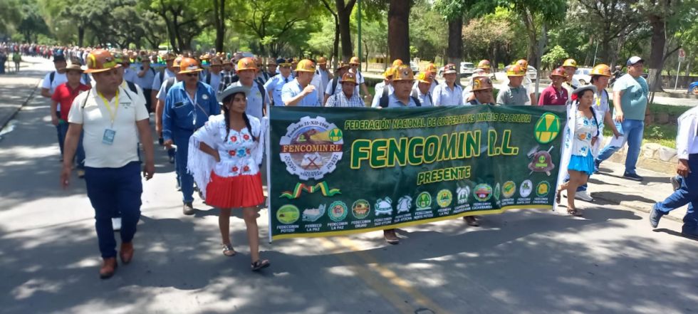 Arce acompaña XXVII Congreso de mineros en Tarija 