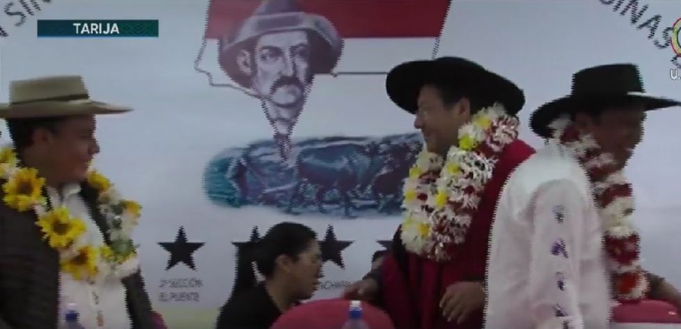 Arce está en Tarija para conmemorar los 40 años de la FSUCCT 