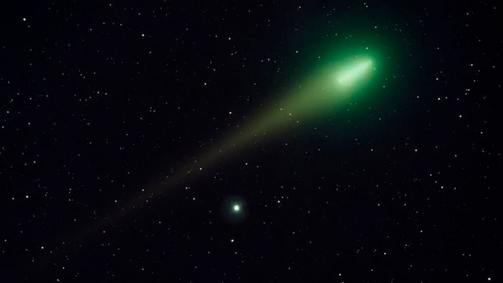 El “cometa verde” está en su punto más cercano a la Tierra 