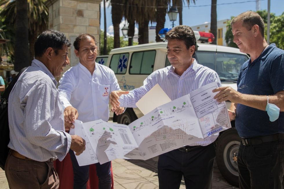 Tres barrios de Tarija reciben sus planimetrías