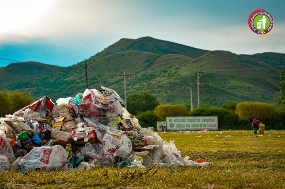 Basura acumulada en Tolomosa