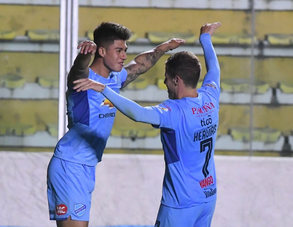 El tarijeño Villamil anota en el triunfo de Bolívar para ser líder del torneo
