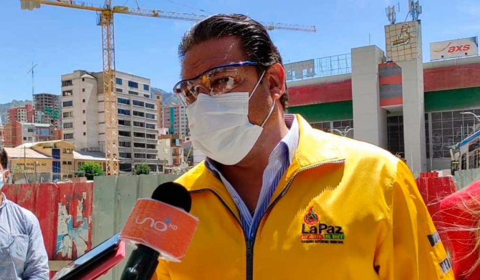 Interpol busca al exalcalde Luis Revilla en 195 países