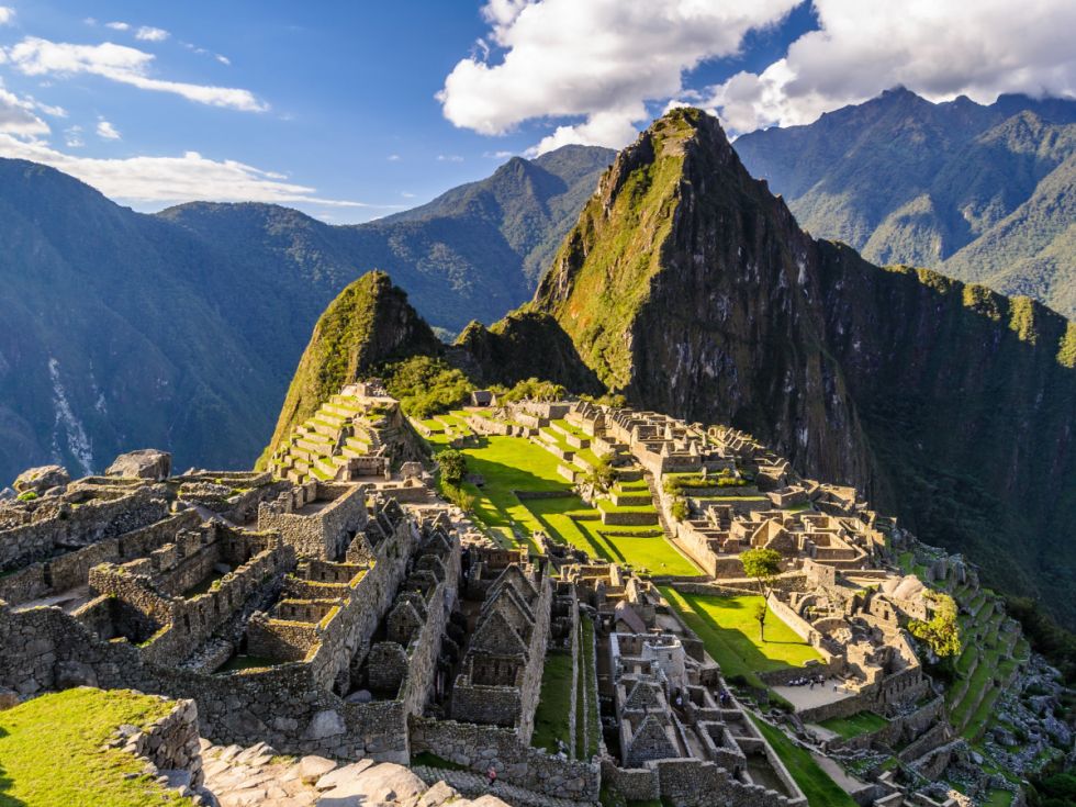 Machu Picchu reabre sus puertas al turismo tras el cierre por las protestas en Perú