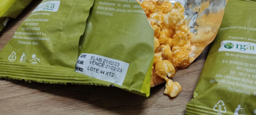 Pipocas con fecha de elaboración adelantada, Concejal denuncia falta de control en desayuno escolar 
