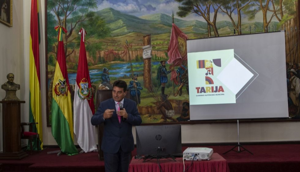 Alcalde de Tarija rinde cuentas y destaca solución a problemas urgentes