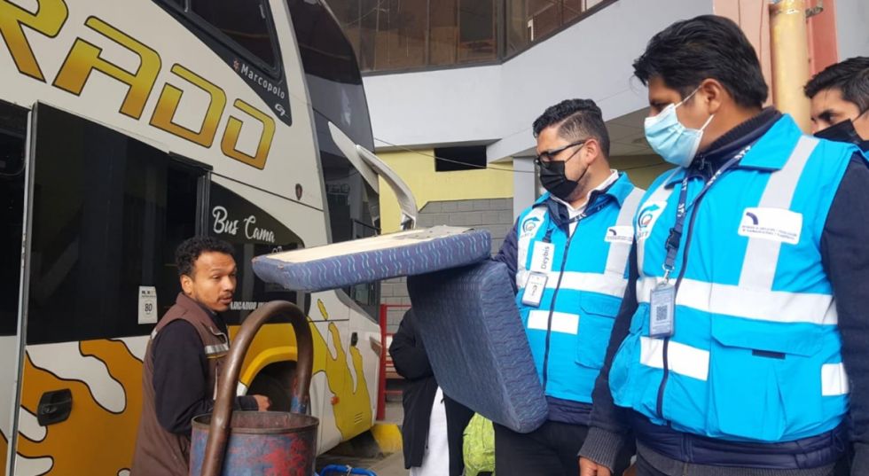 ATT refuerza controles en nueve aeropuertos y 14 terminales de buses ante el incremento de pasajeros