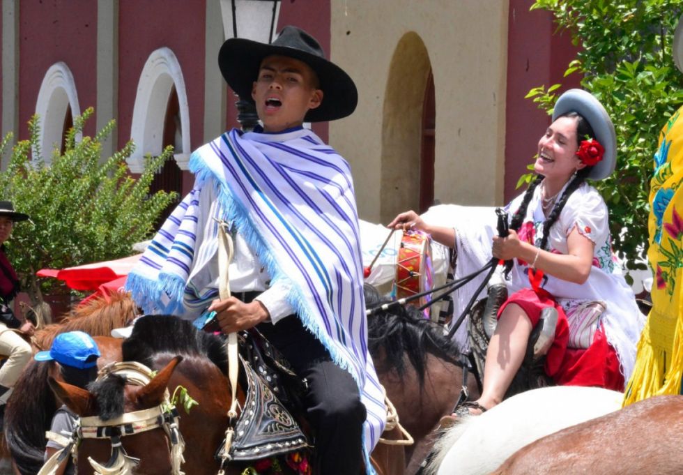 Tarija mantiene esencia  del carnaval de antaño