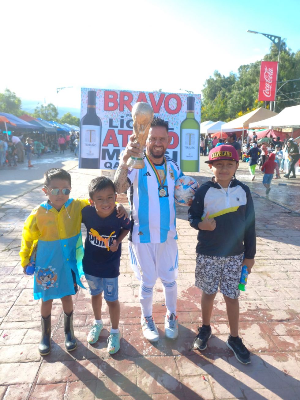Leo Messi mostró la Copa