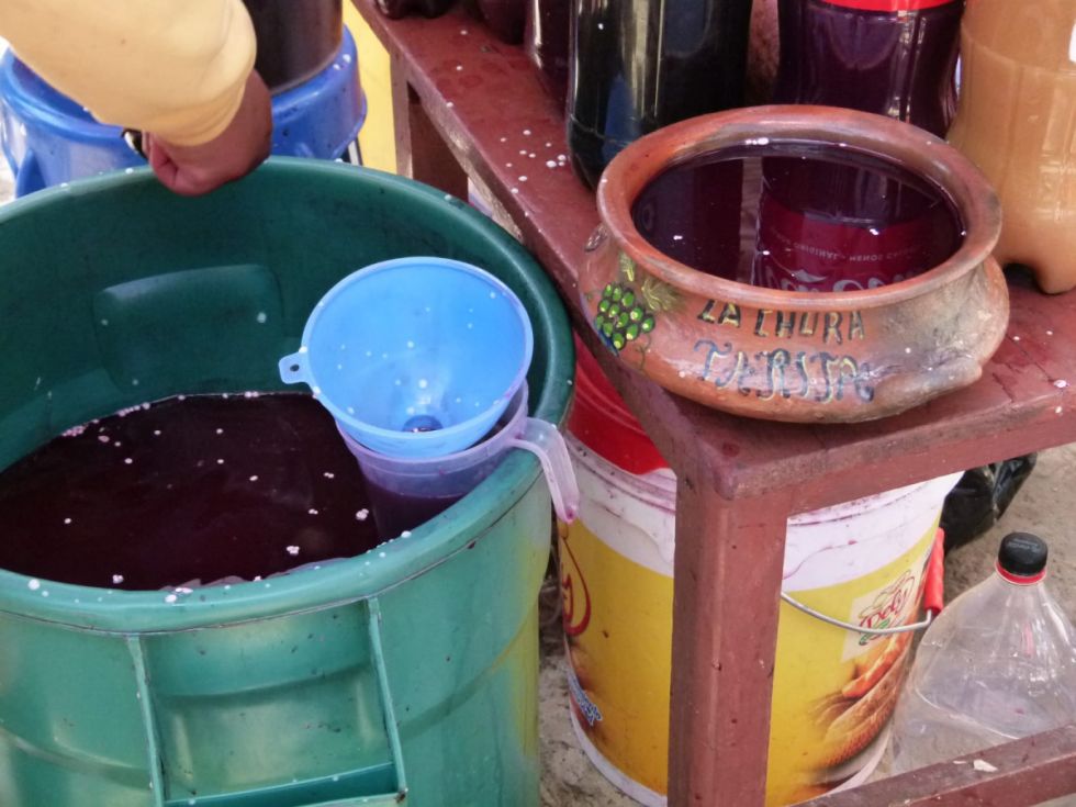 Se fueron a challar y dejaron encerrados a sus hijos de 3 y 9 años en Tarija