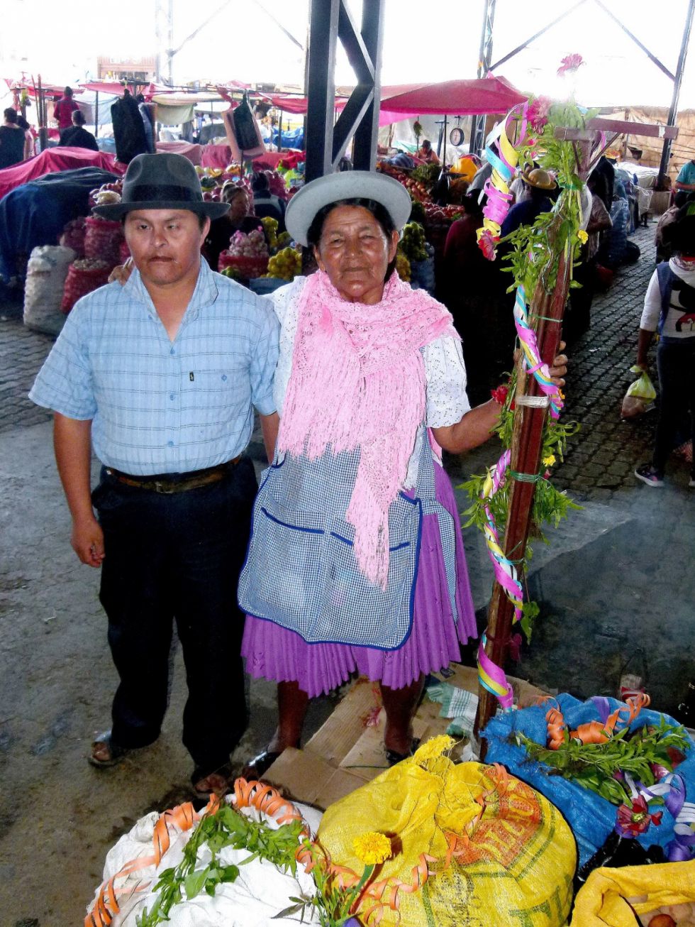 Martes de ch'alla en el Mercado Campesino