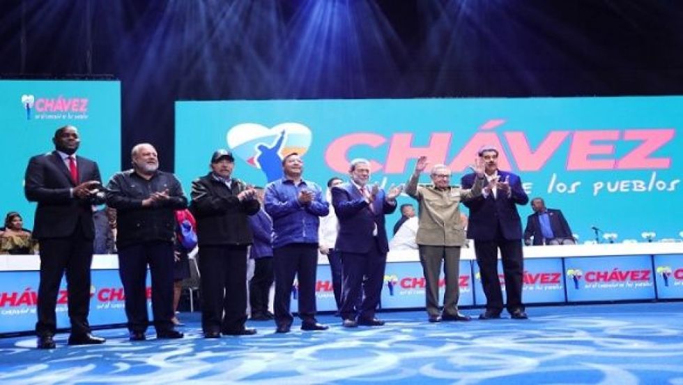 Evo, Lucho y el extraño cara a cara con Chávez de fondo