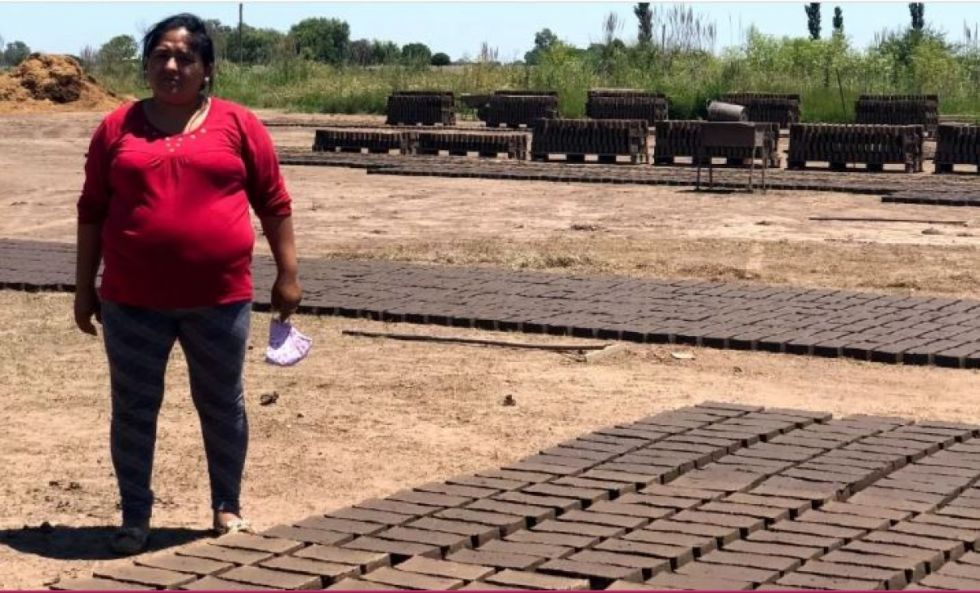 8M: La historia de lucha de las mujeres ladrilleras que desafían al machismo de los hornos