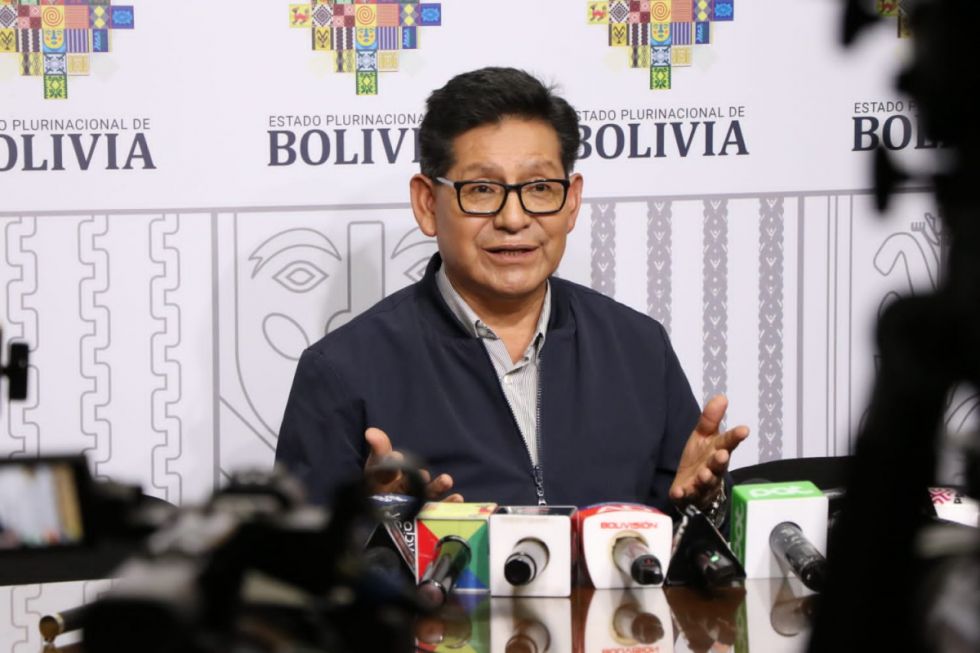 Ministro Pary informó que COB convoca a reunión sobre educación 