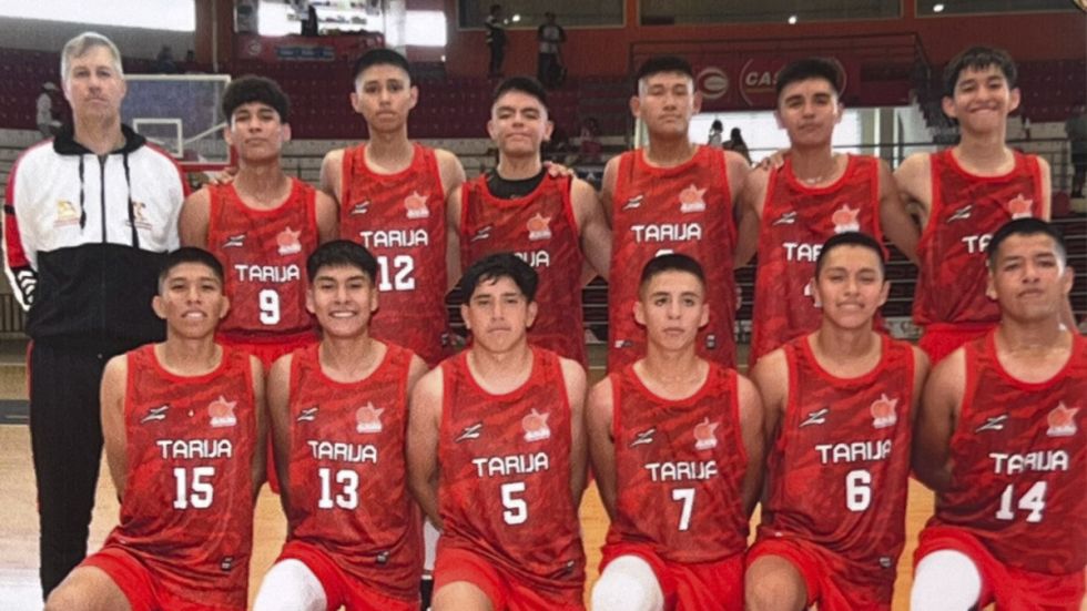 Cercado campeón invicto en damas y varones en el U-17 departamental 