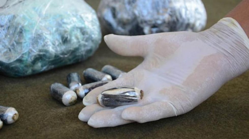 Cae en Bermejo “mula” que tragó 15 cápsulas de droga y enfermó