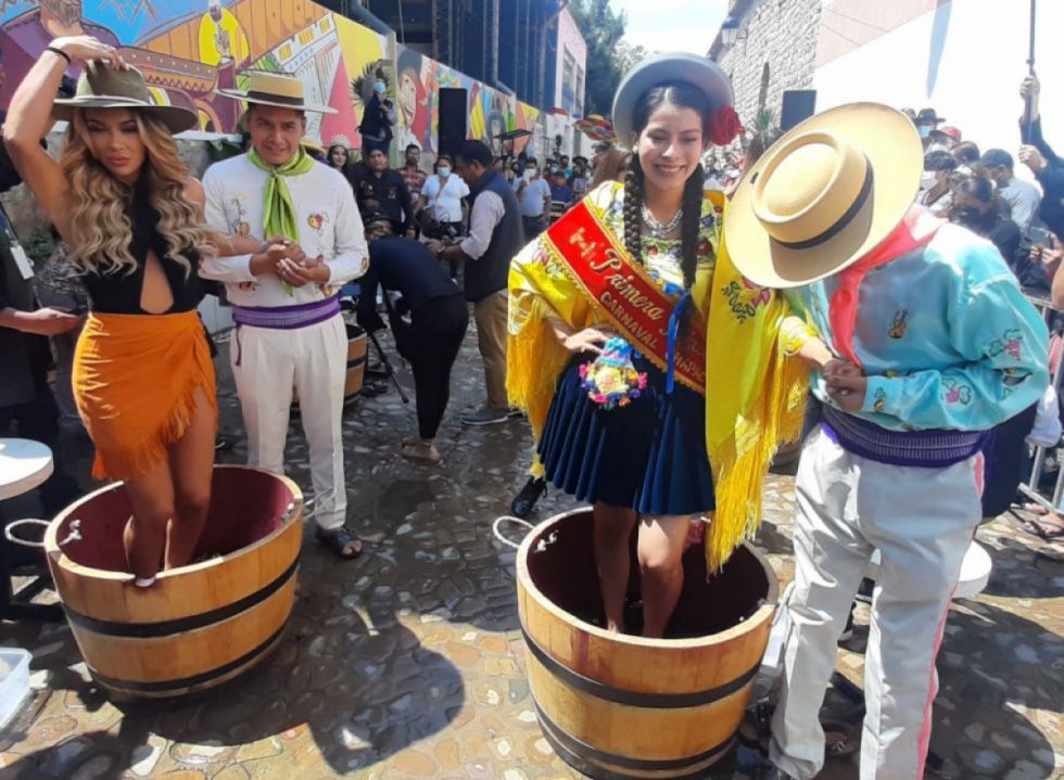 Este viernes habrá pisada de uva y desfile de carrozas en Tarija
