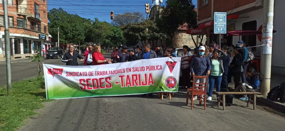 La Gobernación propone un bono de té de Bs 7 a trabajadores del Sedes