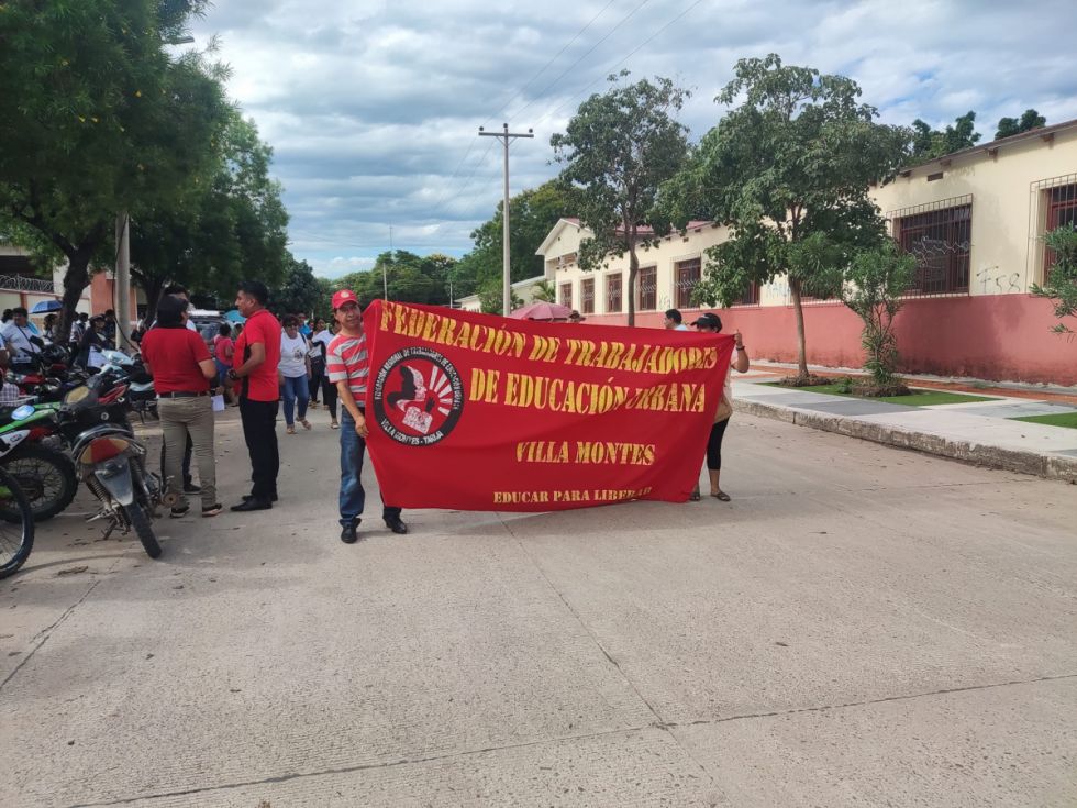 Anuncian bloqueo de carreteras en Tarija “en defensa de la educación”