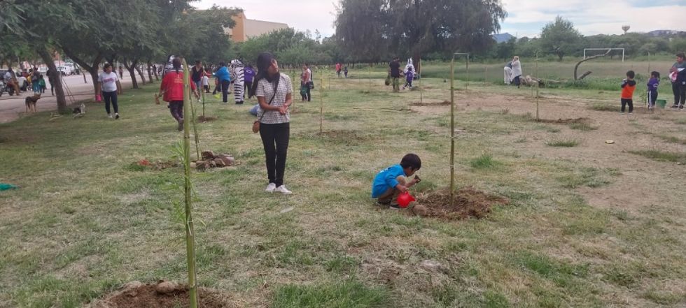 Alcaldía de Tarija y 80 niños inician la campaña “Crezcamos juntos”