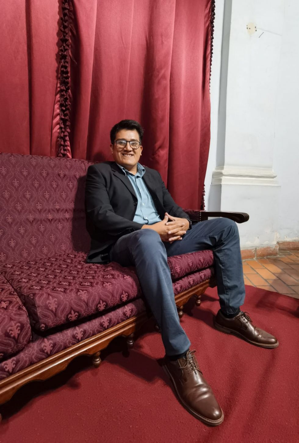 La juventud toma posesión de la Casa de la Cultura
