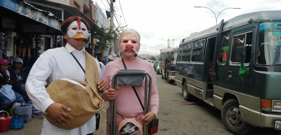 Intervienen las líneas de micros en la zona del Mercado Campesino