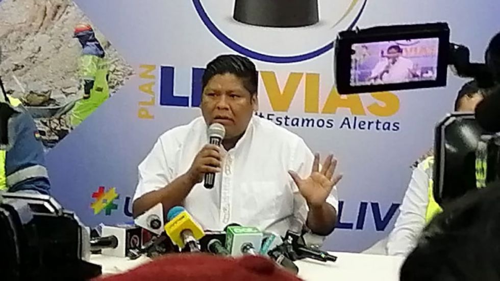 Nina llama ‘pastor mentiroso’ al diputado Arce y le exige disculparse con la ABC