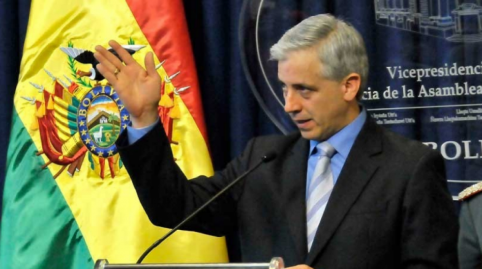"Evista" advierte a García Linera con revisar las denuncias de su título profesional