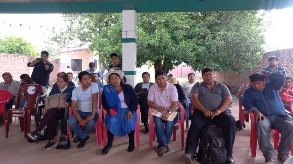 Yacuiba: Viceministerio se reúne con transportistas y Gobierno Regional por la doble vía 