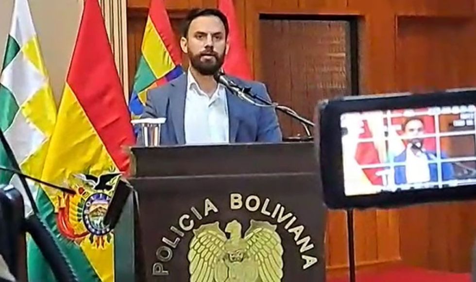 Del Castillo arremete contra Carlos Romero; lo acusa de planear ‘Golpe’ contra Arce y de haber traicionado a Evo