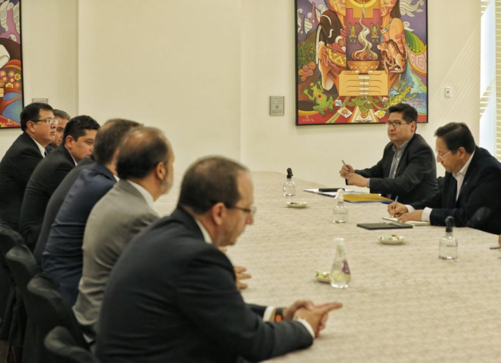 El presidente Arce se reunió con empresarios privados y acuerdan un trabajo ‘coordinado’