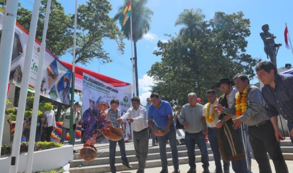 Bermejo: Presidente entrega sistema de alumbrado público en beneficio de 40.000 habitantes 