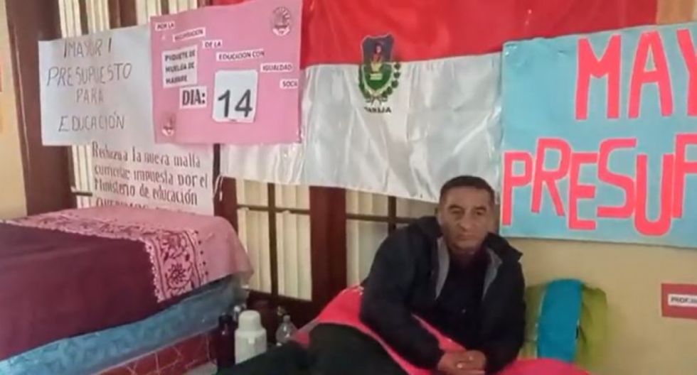 Maestros definen este martes si van al paro de 72 horas