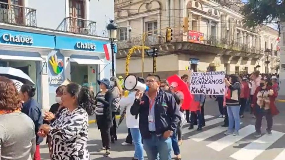 Trabajadores del Sedes anuncian huelga indefinida y no descartan bloqueos en Tarija