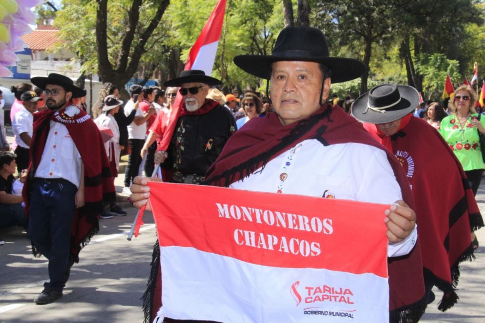 F.- Los montoneros presentes