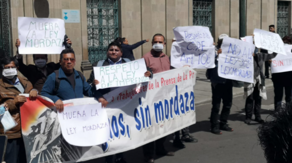 Eliminan artículo del proyecto de Ley 305 que facilitaba el enjuiciamiento de periodistas