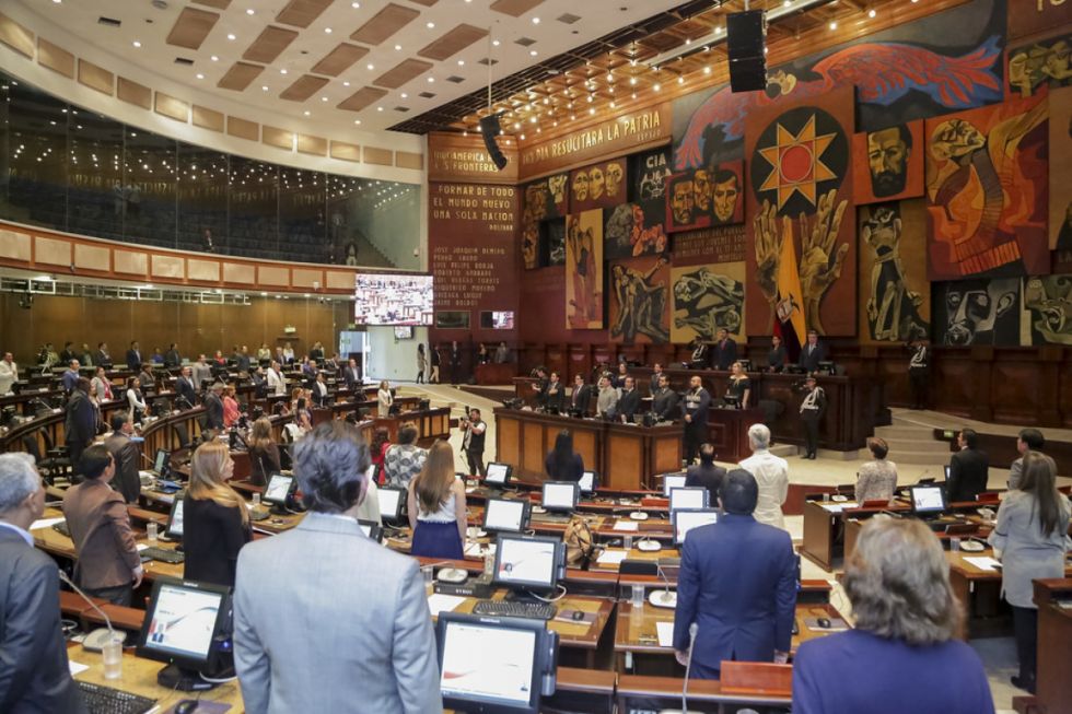 Oposición asegura tener votos para destituir a Lasso